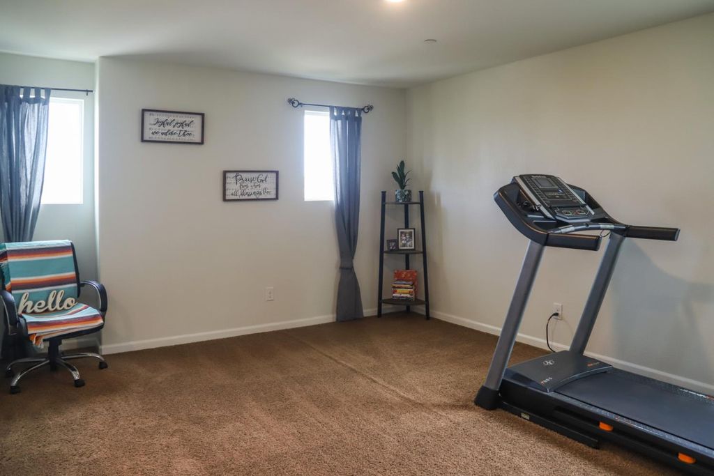 Image 20 of property listing at 313 Fritz Street, Madera, CA 93638