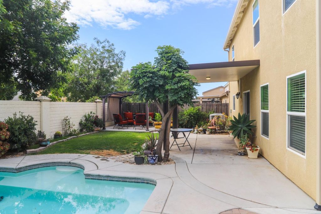 Image 32 of property listing at 313 Fritz Street, Madera, CA 93638