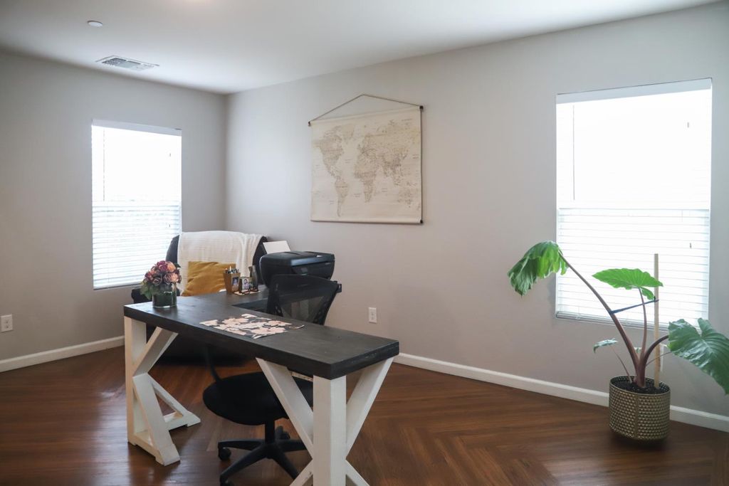 Image 6 of property listing at 313 Fritz Street, Madera, CA 93638