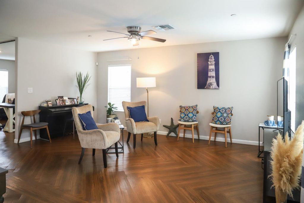 Image 8 of property listing at 313 Fritz Street, Madera, CA 93638
