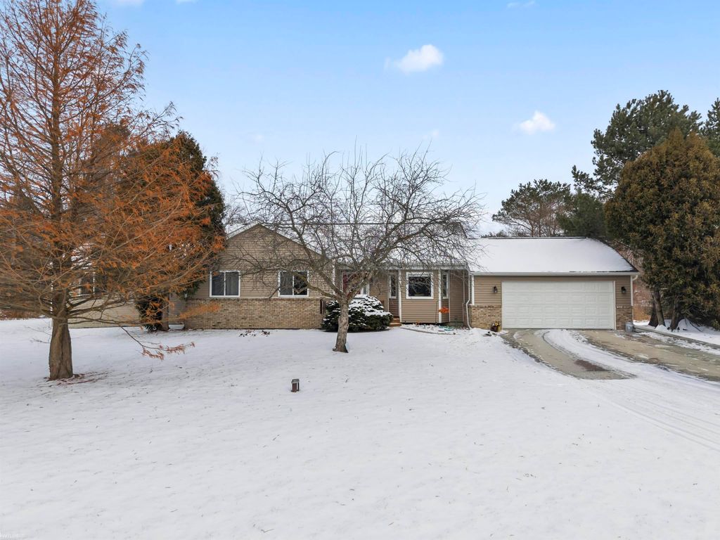 6550 Lapeer Road, Clyde Twp, MI 48049