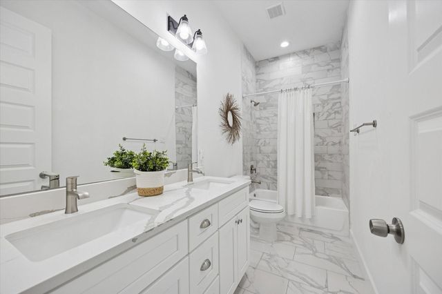 2922 Seargent Street, Seabrook, TX 77586