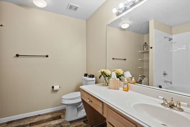 5589 Hunters Bend Lane, Dallas, TX 75249