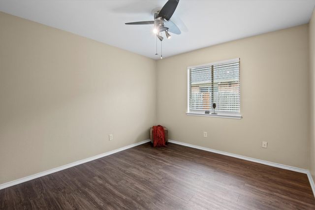 5589 Hunters Bend Lane, Dallas, TX 75249