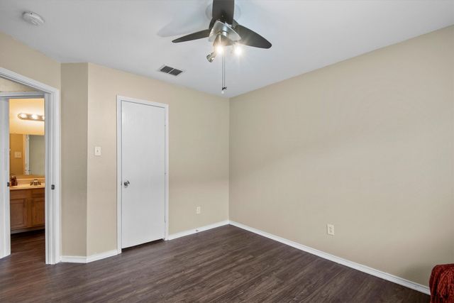 5589 Hunters Bend Lane, Dallas, TX 75249