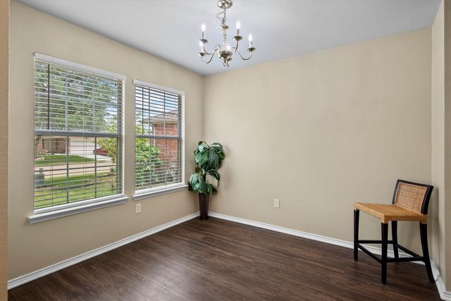 5589 Hunters Bend Lane, Dallas, TX 75249