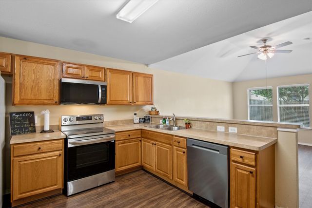 5589 Hunters Bend Lane, Dallas, TX 75249