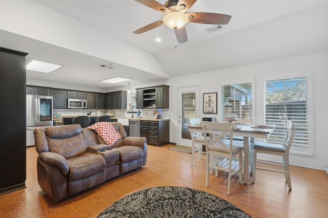 1633 Morris Avenue, Sweetwater, TX 79556