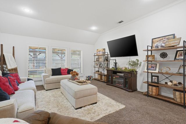 1633 Morris Avenue, Sweetwater, TX 79556