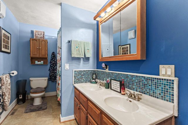 119 E Green STREET, Watertown, WI 53098