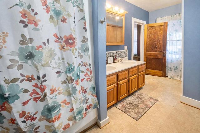 119 E Green STREET, Watertown, WI 53098