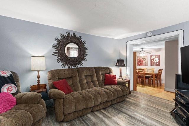 119 E Green STREET, Watertown, WI 53098