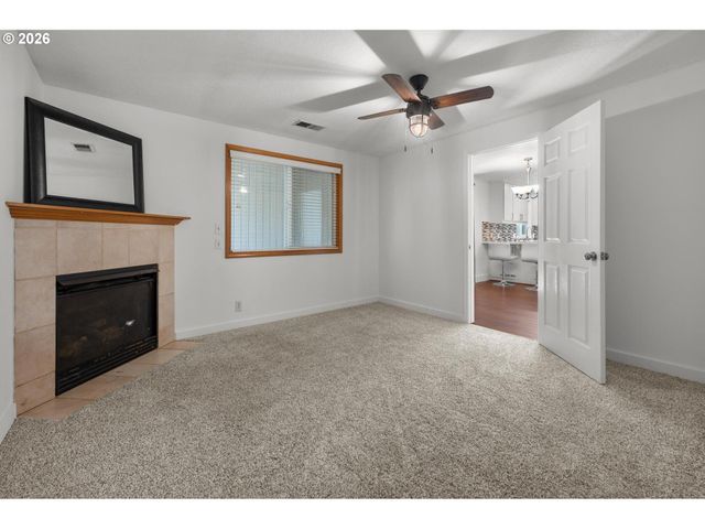 1778 Se JEAN Ln, Hillsboro, OR 97123
