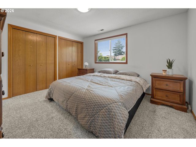 1778 Se JEAN Ln, Hillsboro, OR 97123