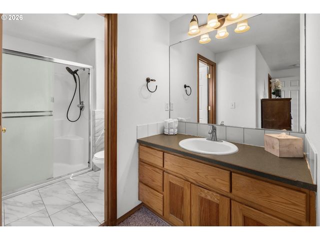 1778 Se JEAN Ln, Hillsboro, OR 97123
