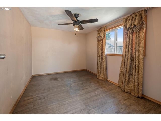 1778 Se JEAN Ln, Hillsboro, OR 97123