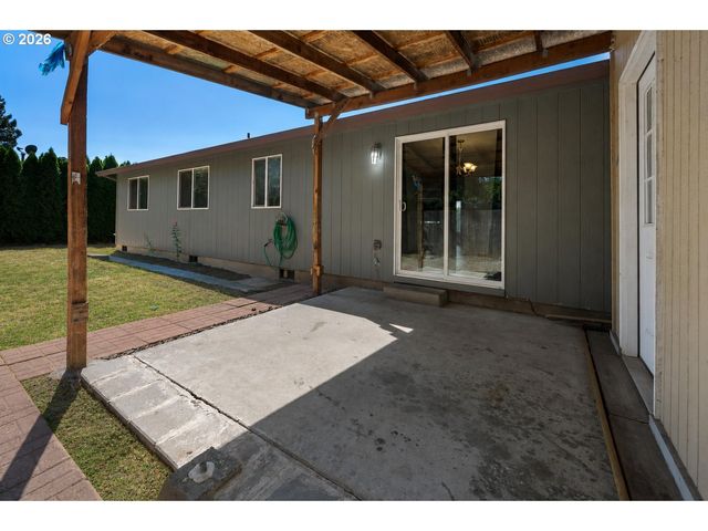 1778 Se JEAN Ln, Hillsboro, OR 97123