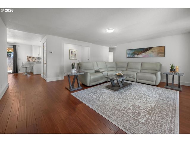 1778 Se JEAN Ln, Hillsboro, OR 97123