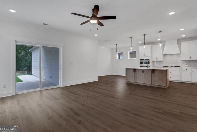 139 Marble Tree Way, Ball Ground, GA 30107