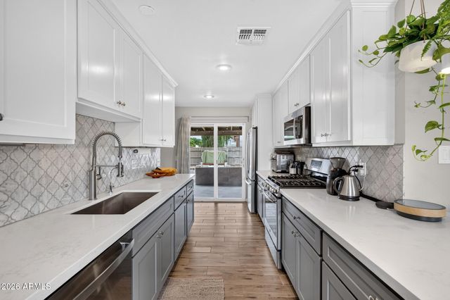 2309 W FLOWER Street, Phoenix, AZ 85015