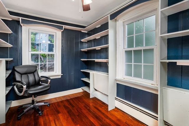547 Elm St, Fitchburg, MA 01420