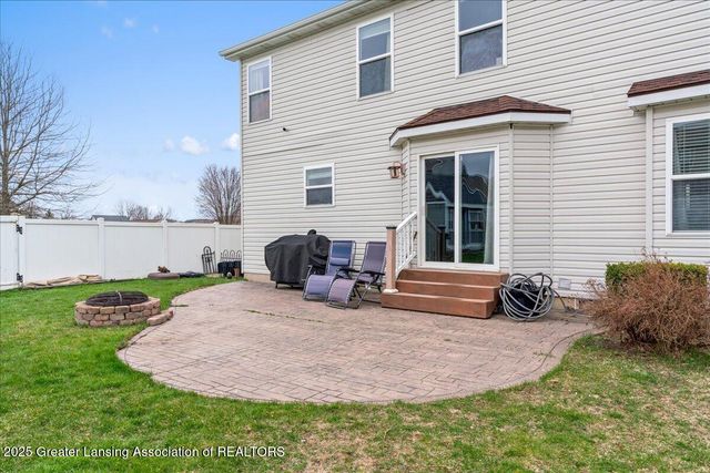 1851 Hollowbrook Drive, Holt, MI 48842