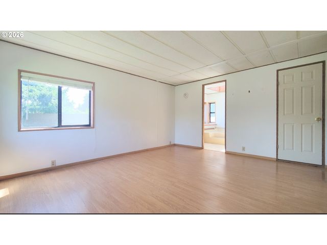23000 Se HIGHWAY 212, Damascus, OR 97089