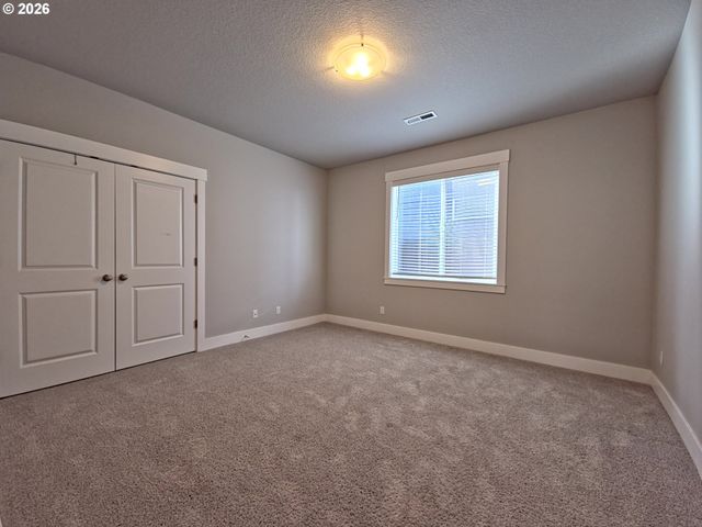 15975 Sw WREN Ln, Beaverton, OR 97007