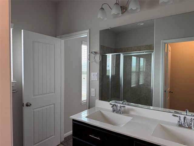 1234 Willow Plains Ln, Rosenberg, TX 77471