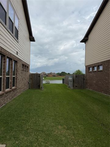 1234 Willow Plains Ln, Rosenberg, TX 77471