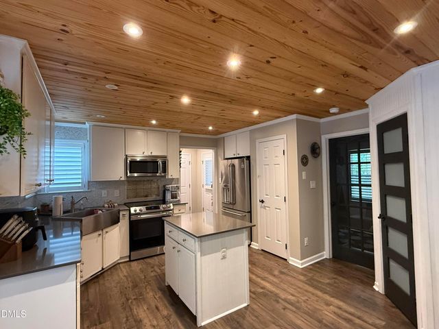 124 Walker, Selma, NC 27576