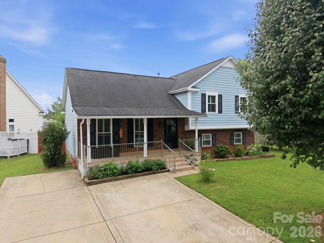 7017 Culloden More Court, Charlotte, NC 28217
