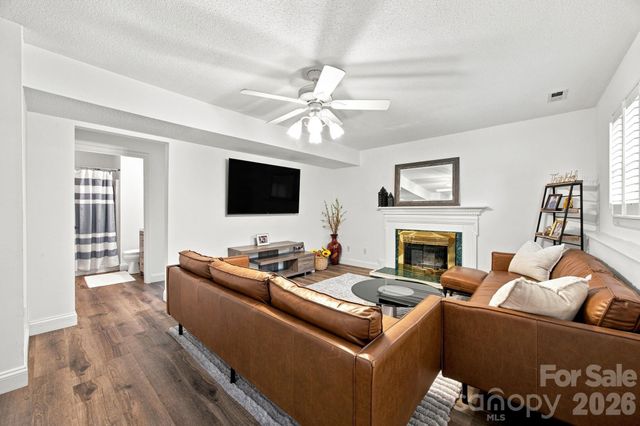 7017 Culloden More Court, Charlotte, NC 28217