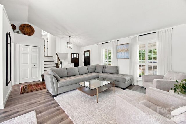 7017 Culloden More Court, Charlotte, NC 28217
