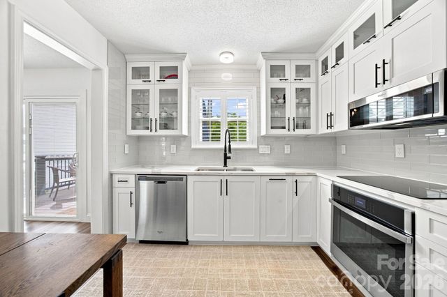 7017 Culloden More Court, Charlotte, NC 28217