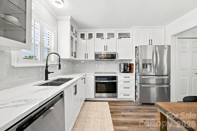 7017 Culloden More Court, Charlotte, NC 28217