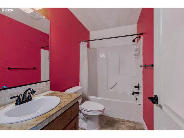 9817 Ne 75TH Cir, Vancouver, WA 98662
