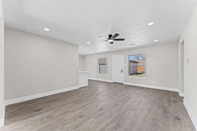 14011 Duncannon Drive, Houston, TX 77015