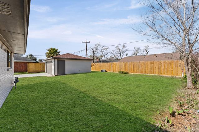 14011 Duncannon Drive, Houston, TX 77015