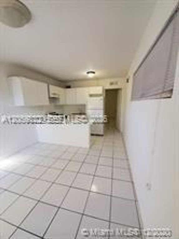 9760 SW 184th Street 17B, Cutler Bay, FL 33157