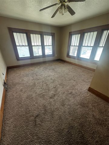 3505 6th Avenue, Des Moines, IA 50313