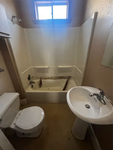 3505 6th Avenue, Des Moines, IA 50313