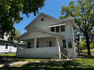3505 6th Avenue, Des Moines, IA 50313