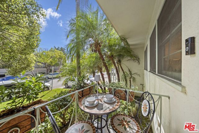 1325 Washington Avenue C, Santa Monica, CA 90403