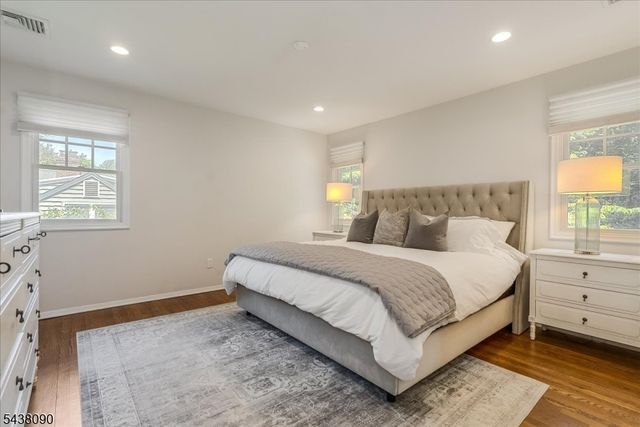 22 Ridge Dr W., Berkeley Heights Twp., NJ 07922