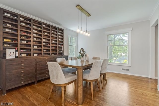 22 Ridge Dr W., Berkeley Heights Twp., NJ 07922