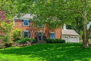 22 Ridge Dr W., Berkeley Heights Twp., NJ 07922