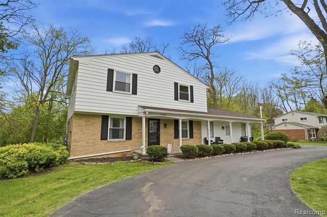 47129 Dunsany Road, Northville, MI 48167