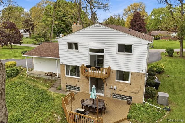 47129 Dunsany Road, Northville, MI 48167