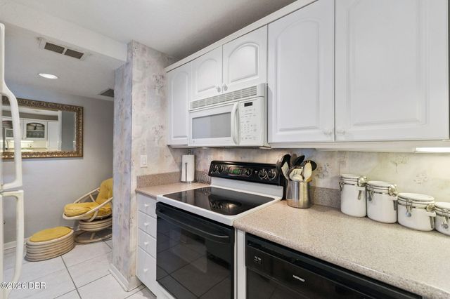 3043 S Atlantic Ave Apt 1604, Daytona Beach Shores, FL 32118